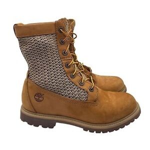 Size 8 worn few times timberland boots